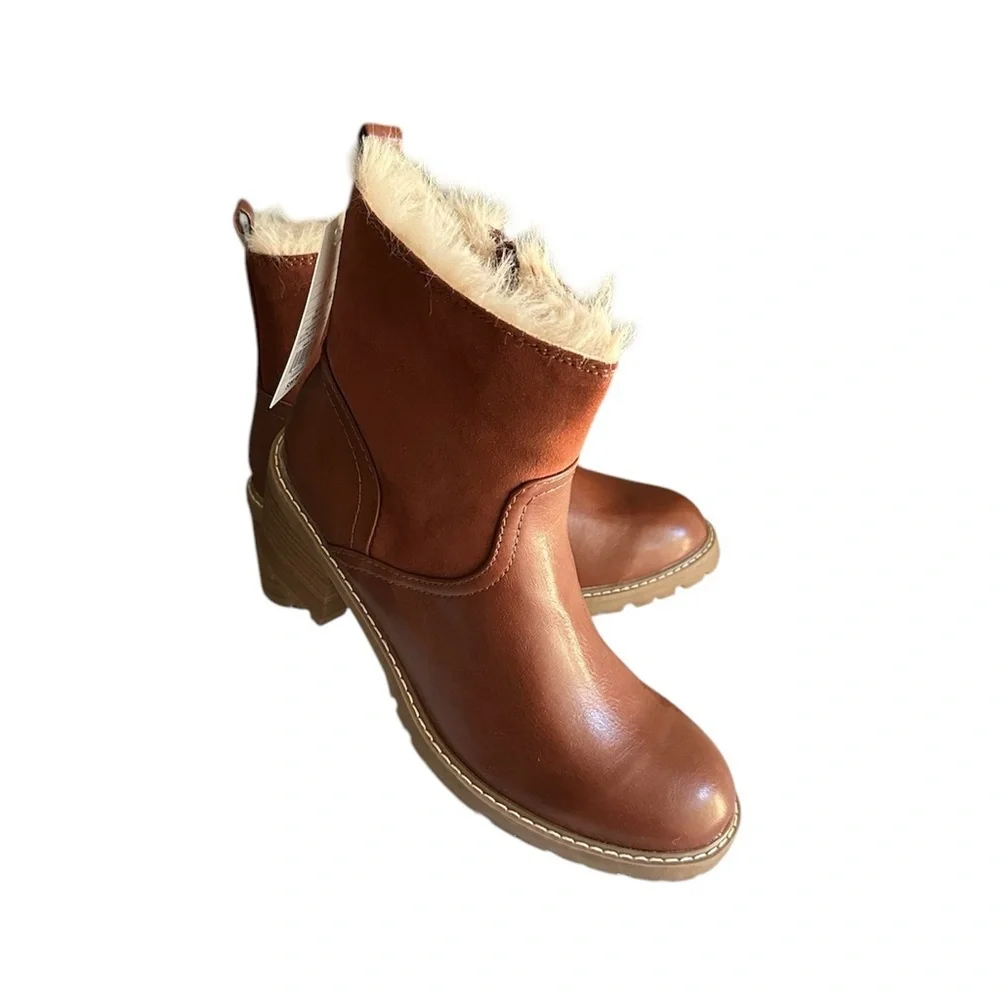 Universal Thread Cognac Brown Faux Fur Lined Block Heel Boots – 9.5 BNIB